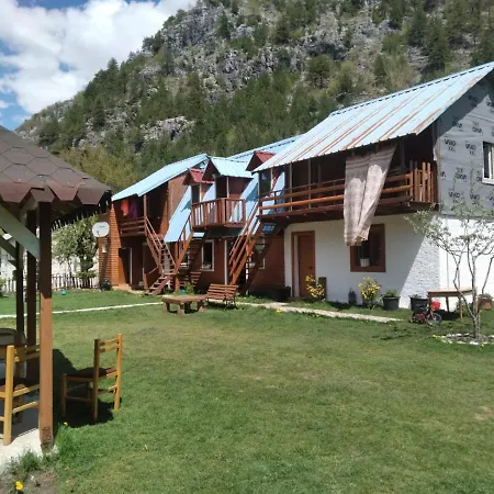 Zariklis Guest house Theth